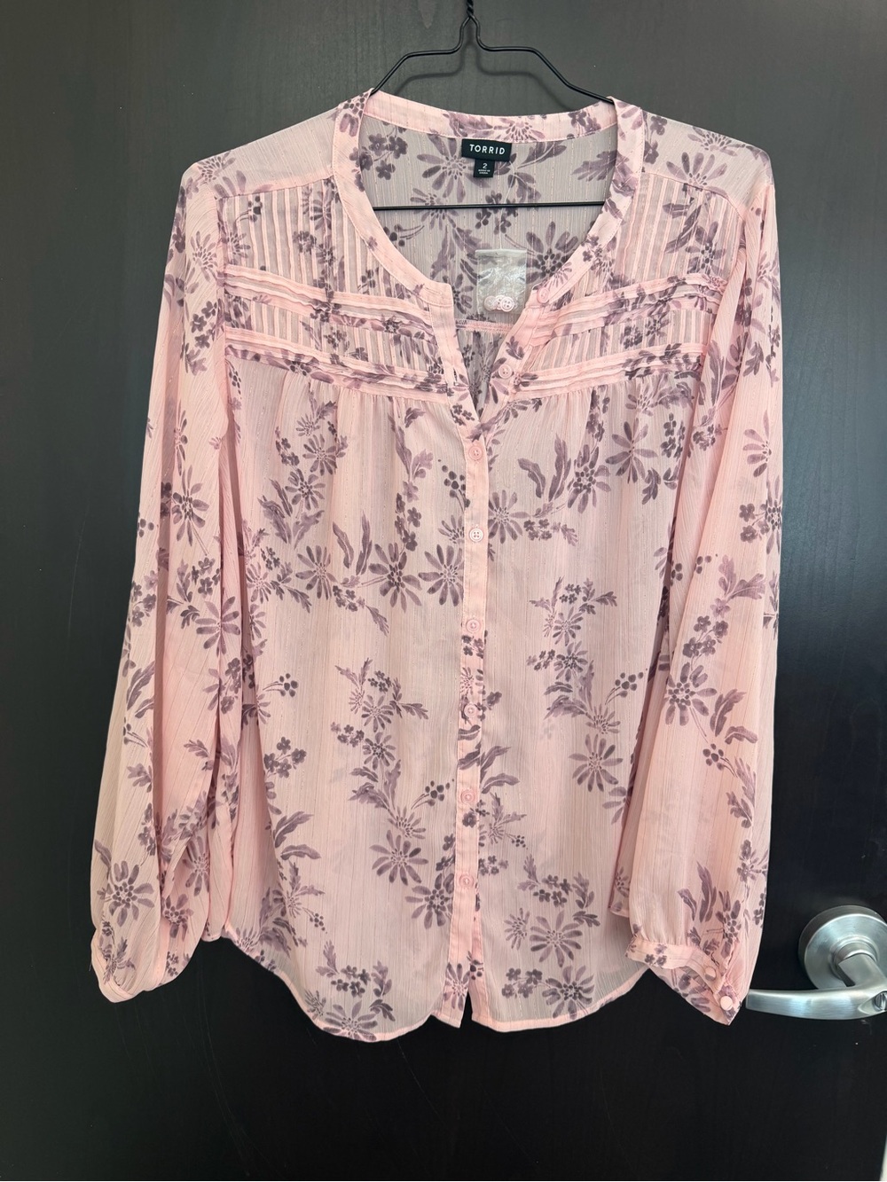 Torrid Women’s Size 2 Pink Floral Button-Front Sheer Blouse New